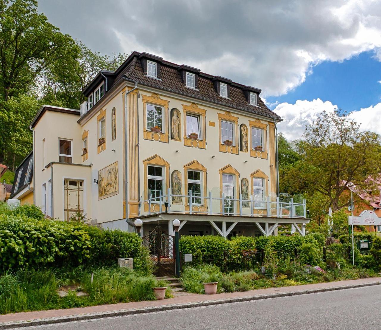 Strandhotel Buckow gut-Hotels SEE Exterior foto